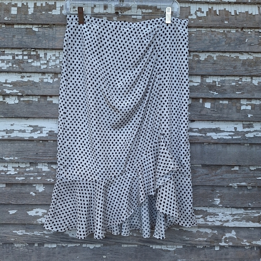Heartloom Polka Dot Ruffle Skirt  Size Medium NWT